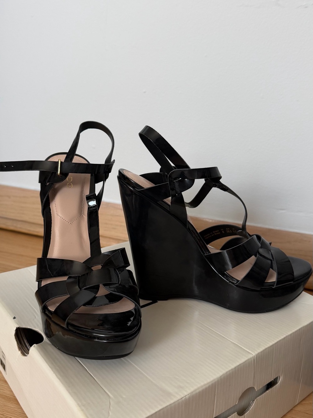 Aldo NELLY Black Patent Platform Wedge Sandals
